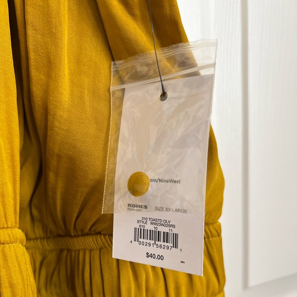 Nine West ruffled collar golden yellow fully lined halter top. XXL - Picture 10 of 10